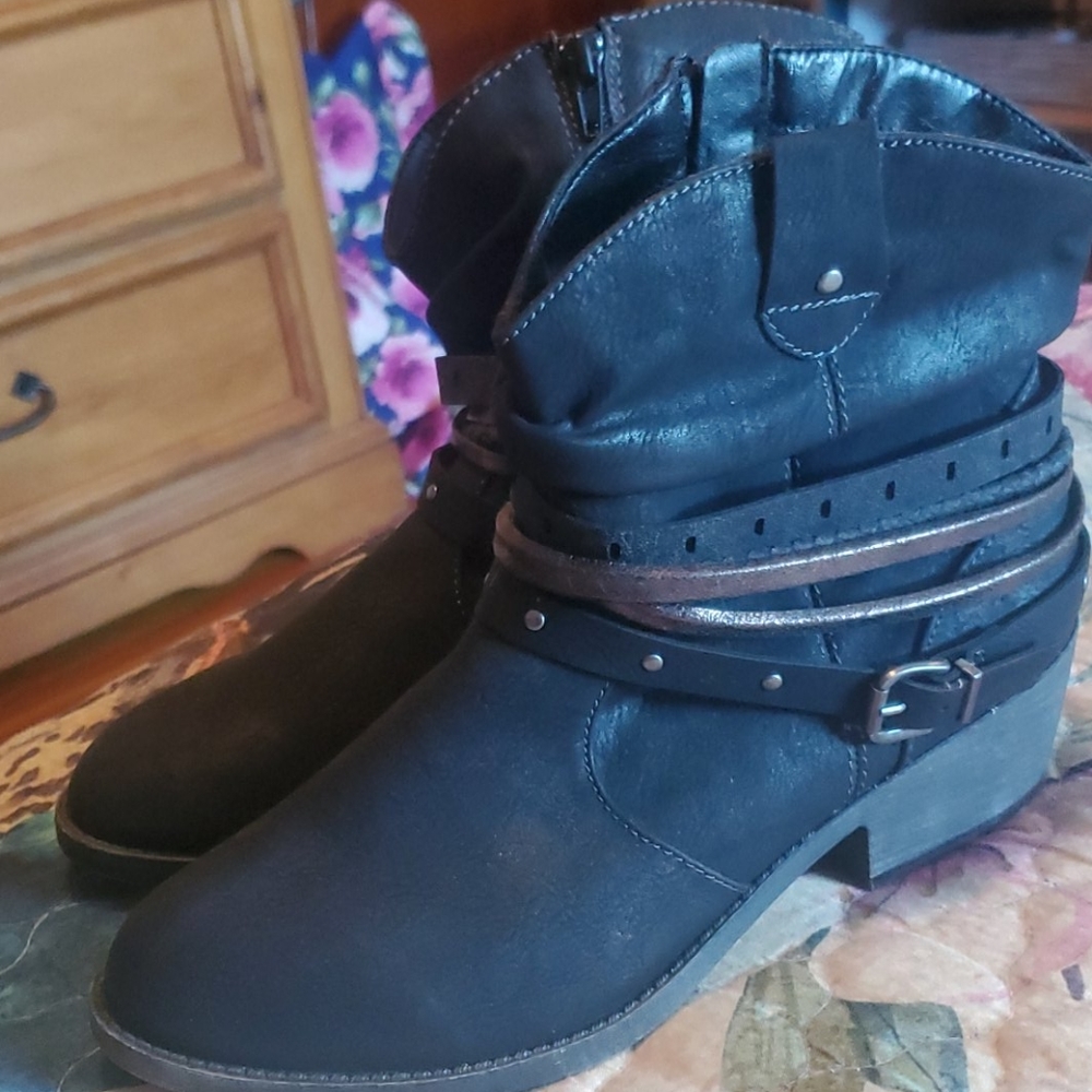 Black boots